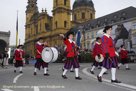 060917ig1_trachtenzug060