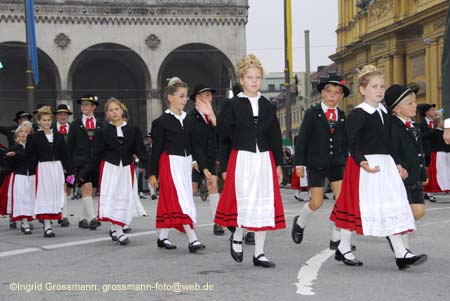 060917ig1_trachtenzug333