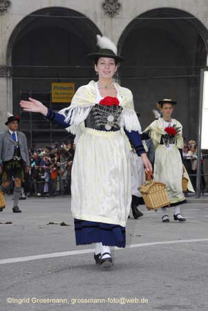 060917ig1_trachtenzug384