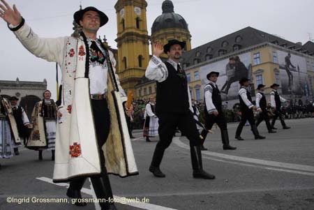 060917ig1_trachtenzug467