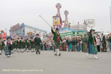 060917ms_trachtenzug180