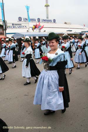 060917ms_trachtenzug330