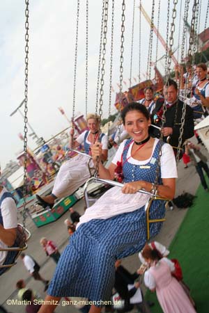 060925lufthansa_wiesn20