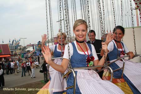 060925lufthansa_wiesn24
