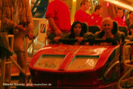 060925paris_hilton09