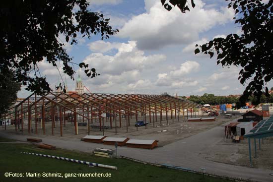 110725wiesnaufbau003