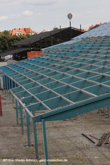 110725wiesnaufbau007