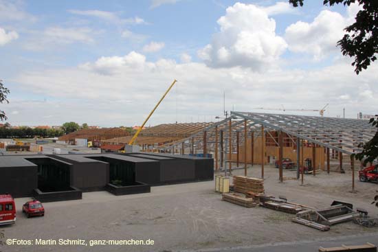 110725wiesnaufbau010