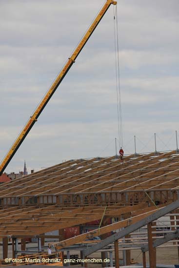 110725wiesnaufbau012