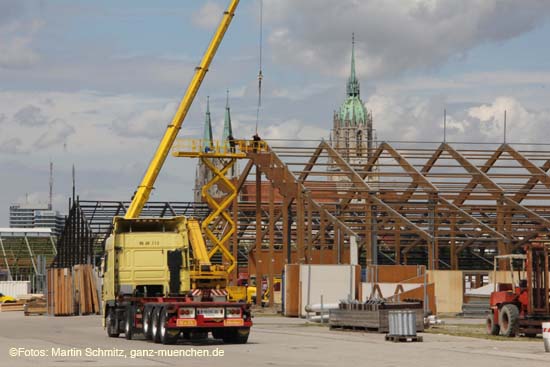 110725wiesnaufbau024