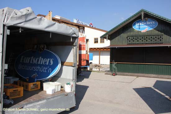 110817wiesnaufbau_21