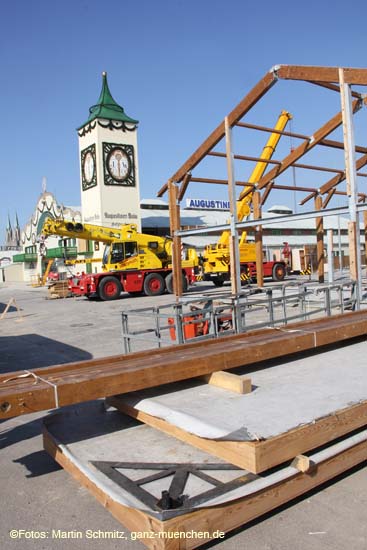 110817wiesnaufbau_22