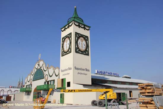 110817wiesnaufbau_24