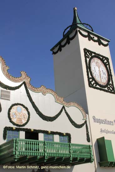 110817wiesnaufbau_27