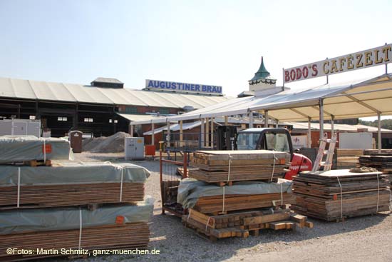 110817wiesnaufbau_32