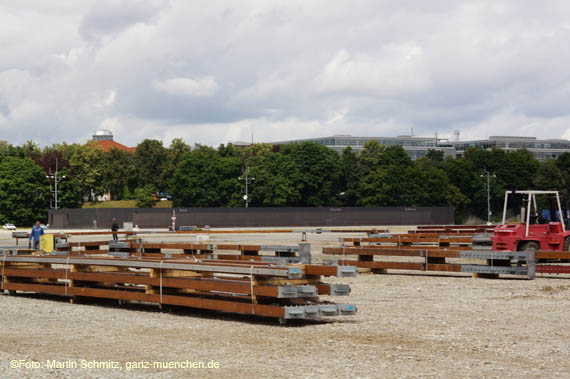 120716wiesnaufbau_006