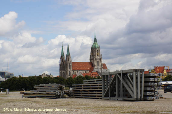 120716wiesnaufbau_011