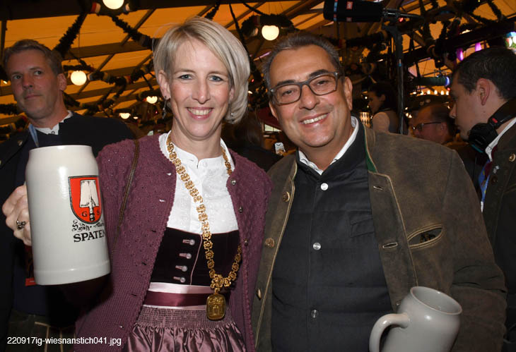 220917ig-wiesnanstich041