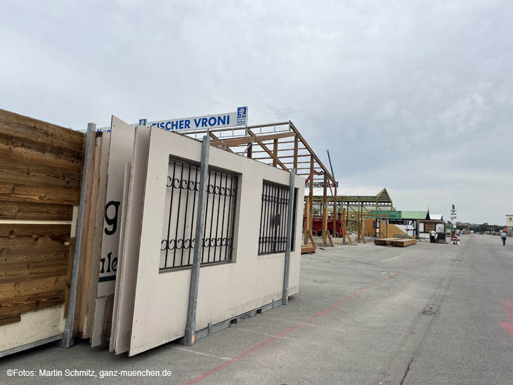 230718wiesnaufbau08-004