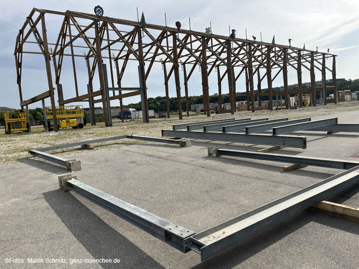 230718wiesnaufbau08-027