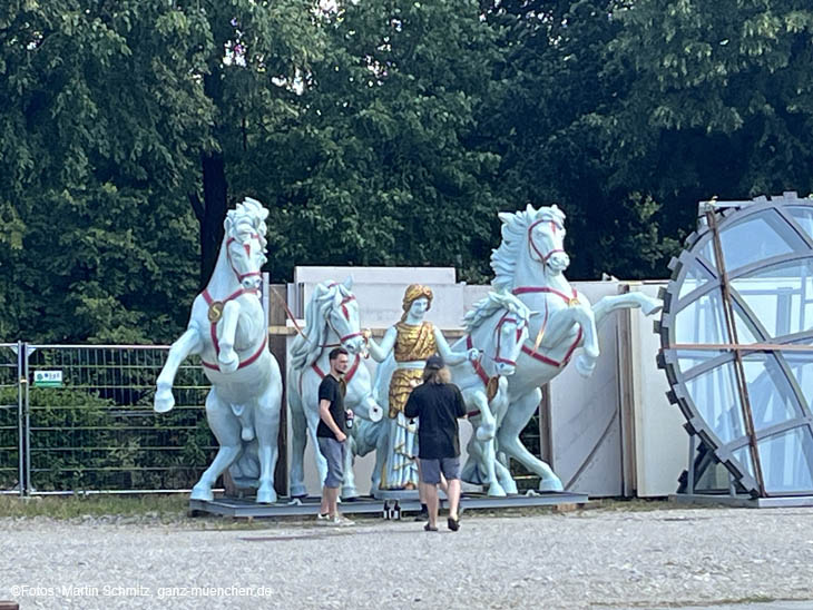 230722wiesnaufaufbau12-001