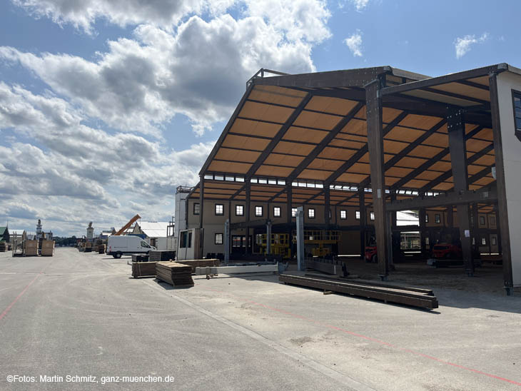 230722wiesnaufaufbau12-002