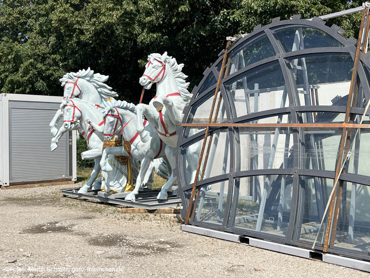 230722wiesnaufaufbau12-023