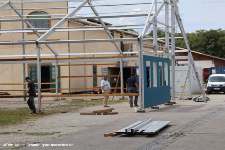 230808wiesnaufbau29-008