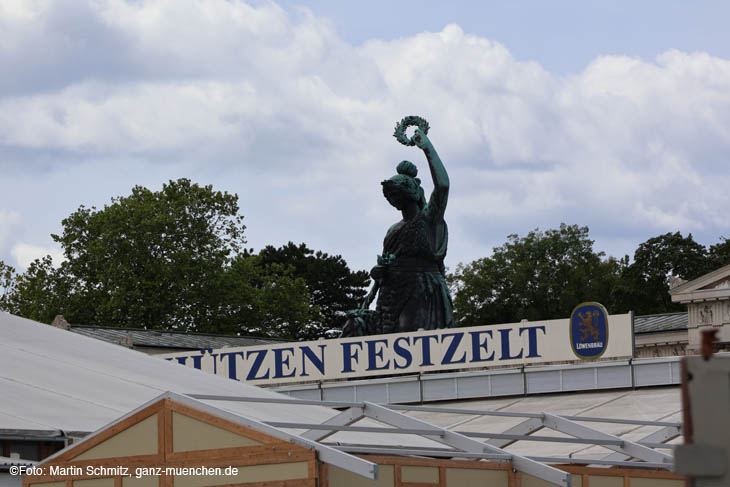 230808wiesnaufbau29-010