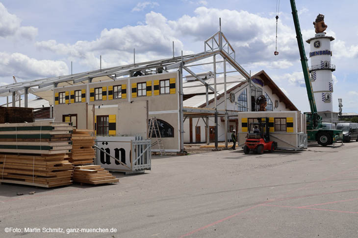 230808wiesnaufbau29-012