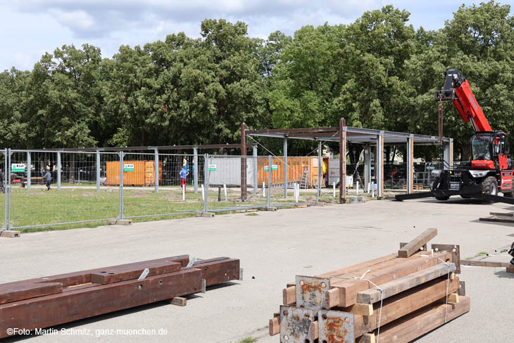 230808wiesnaufbau29-027