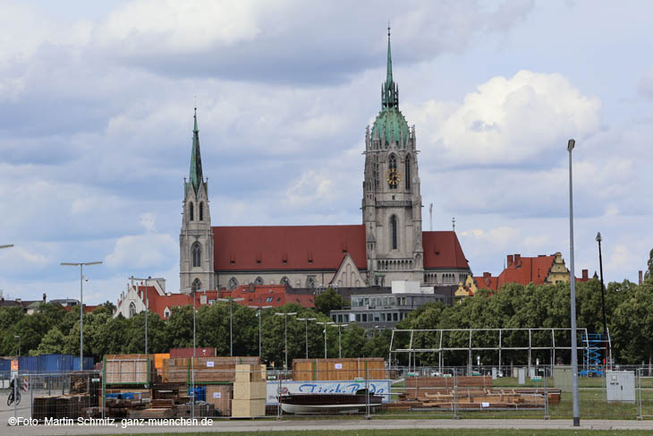 230808wiesnaufbau29-028