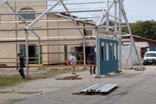 230808wiesnaufbau29-008