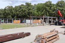 230808wiesnaufbau29-027