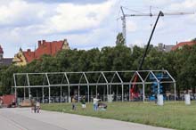 230808wiesnaufbau29-031