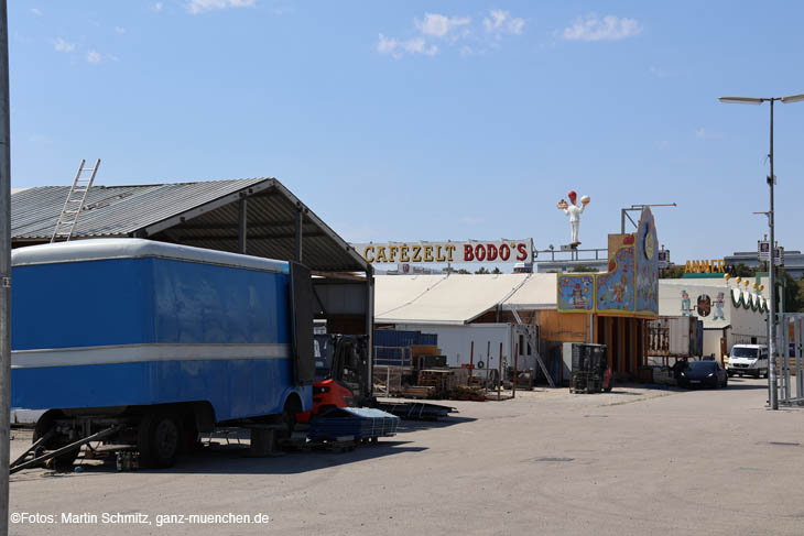 230821wiesnaufbau42-007