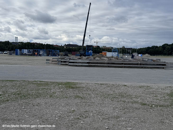 240701wiesnaufbau-1tag001