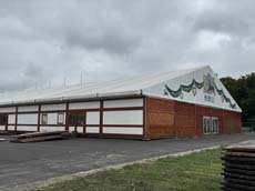 240820wiesnaufbau51t009