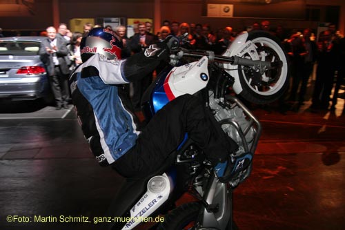 070321bmw_streetbike31