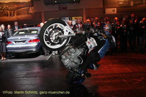 070321bmw_streetbike32