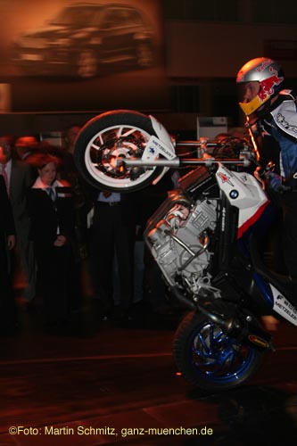 070321bmw_streetbike04