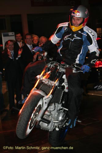 070321bmw_streetbike20