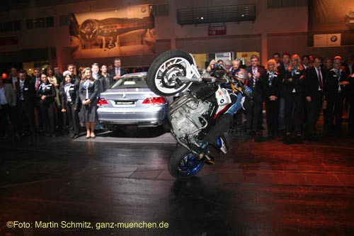 070321bmw_streetbike26