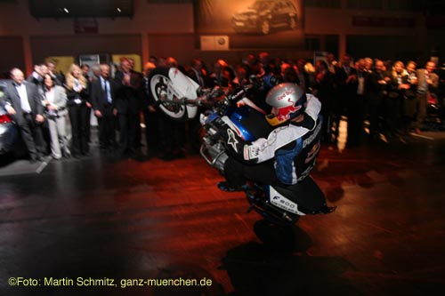 070321bmw_streetbike28