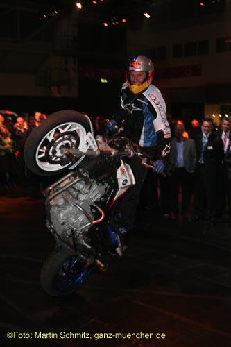 070321bmw_streetbike38