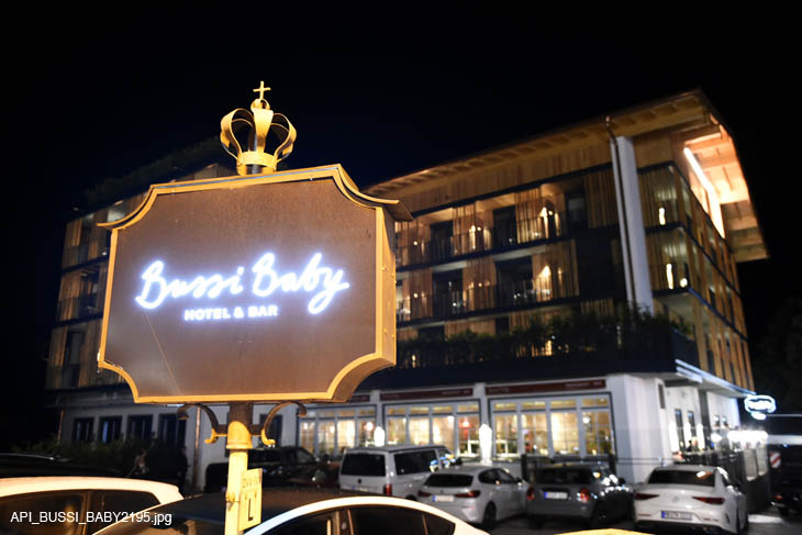 Bussi Baby Hotel & Bar in Bad Wiessee Photo: Agency People Image (c) Michael Tinnefeld