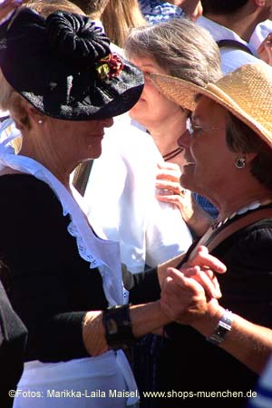 060716kocherlball_mlm140