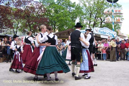 050430maidult045