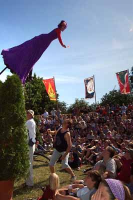 03tollwood2_h05strange0036