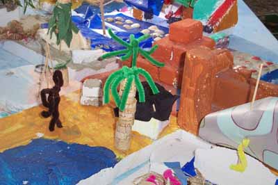 03tollwood2_q03gebasteltes